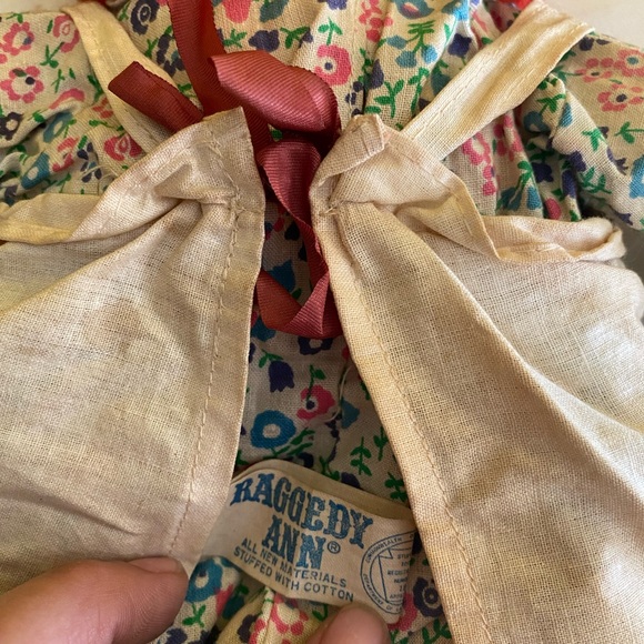 Vintage Raggedy Ann Doll - Picture 3 of 6